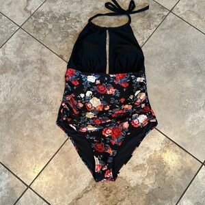 Cupshe Halter one piece
